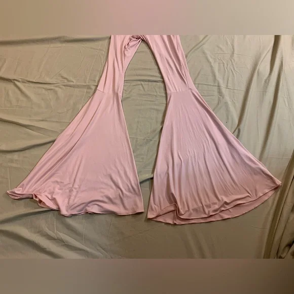 -NWT- Fashion Nova Blush Pink Flared Jumpsuit - Picture 7 of 16
